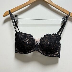 Chic Black Lace Bra with Bow Accent